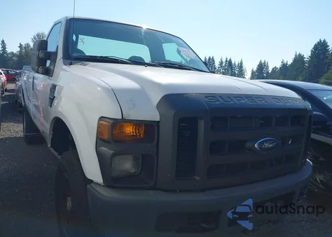 2009 Ford F-250 Xl/Xlt z USA, uszkodzony, nr VIN 1FTNF215X9EA01943